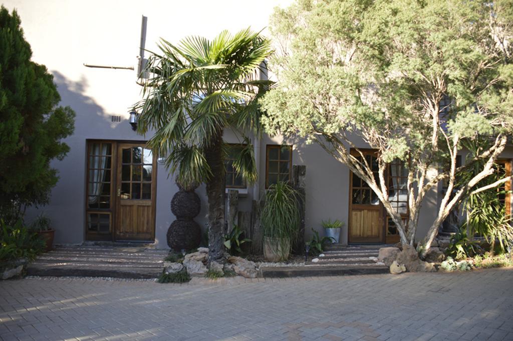 Two Bells Guest House Bloemfontein Exterior foto